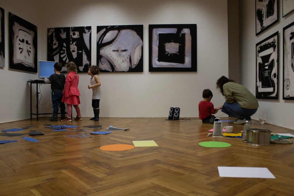 Co vidíme a&nbsp;slyšíme? Poznejme spolu základní zvuky a&nbsp;barvy